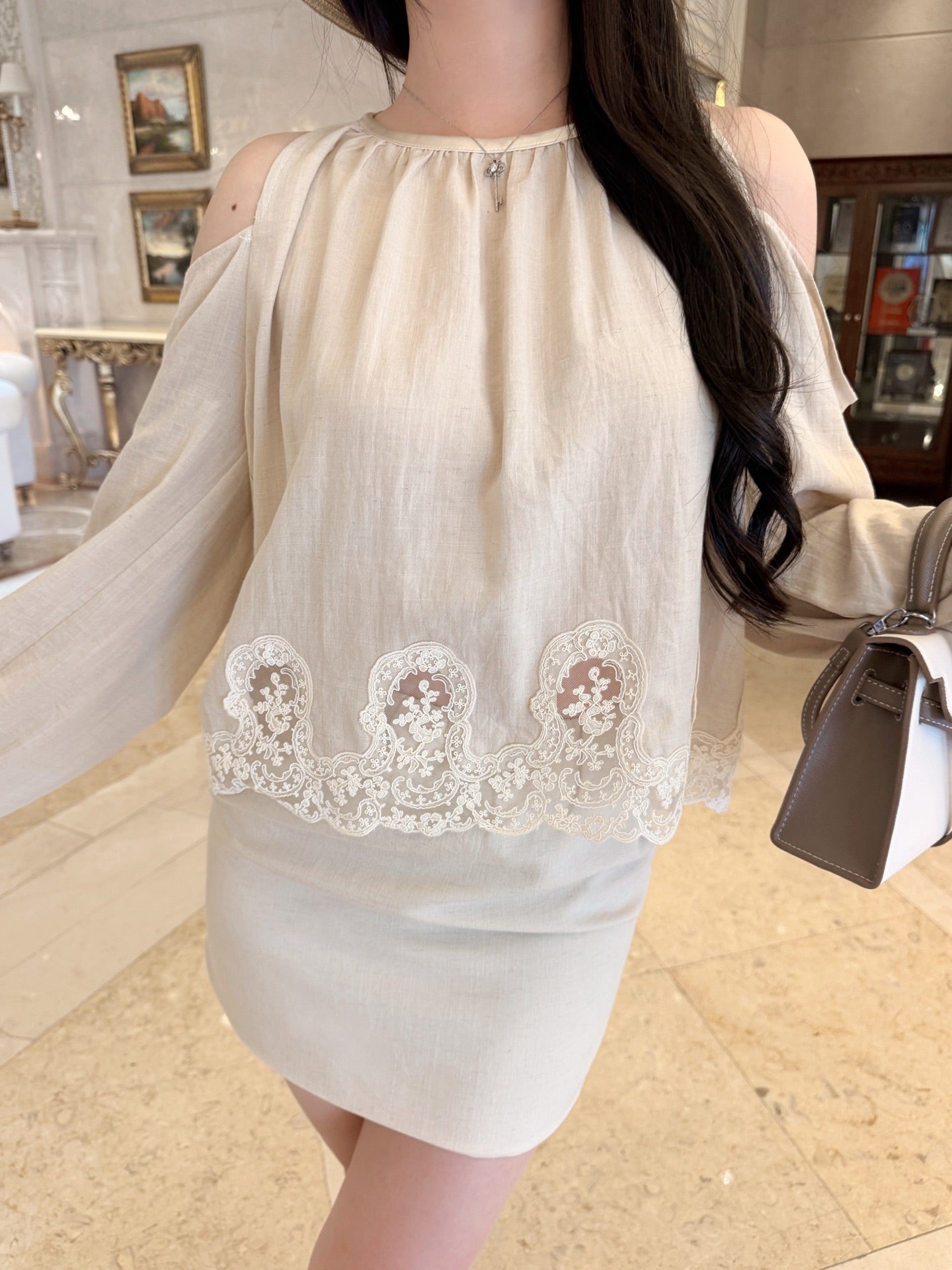 [Vacation] Halter Off-Shoulder Top and Skirt Two-Piece Set (Q1358)