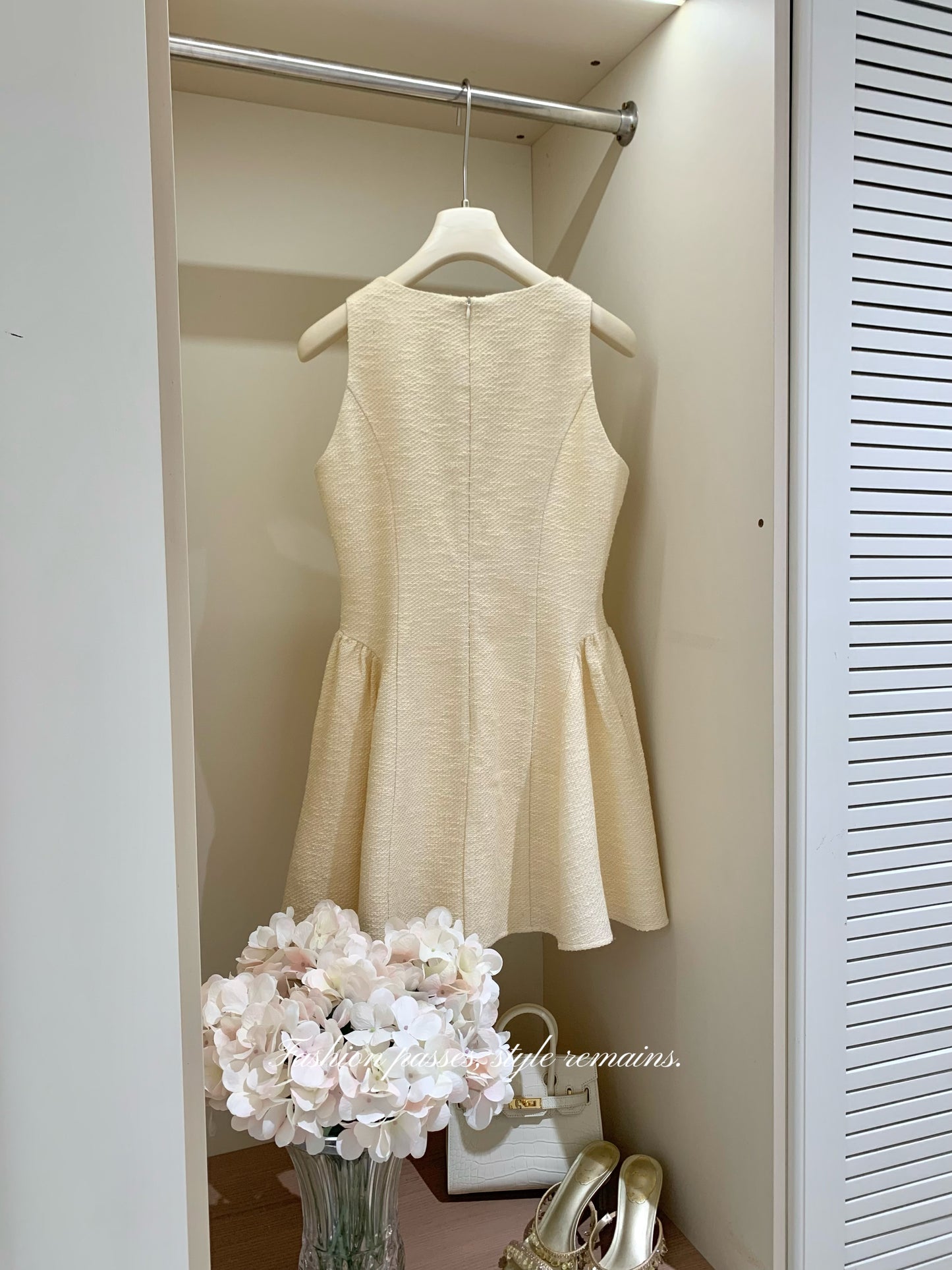 [Workwear] Girly Lace Slimfit Dress (Q1152)