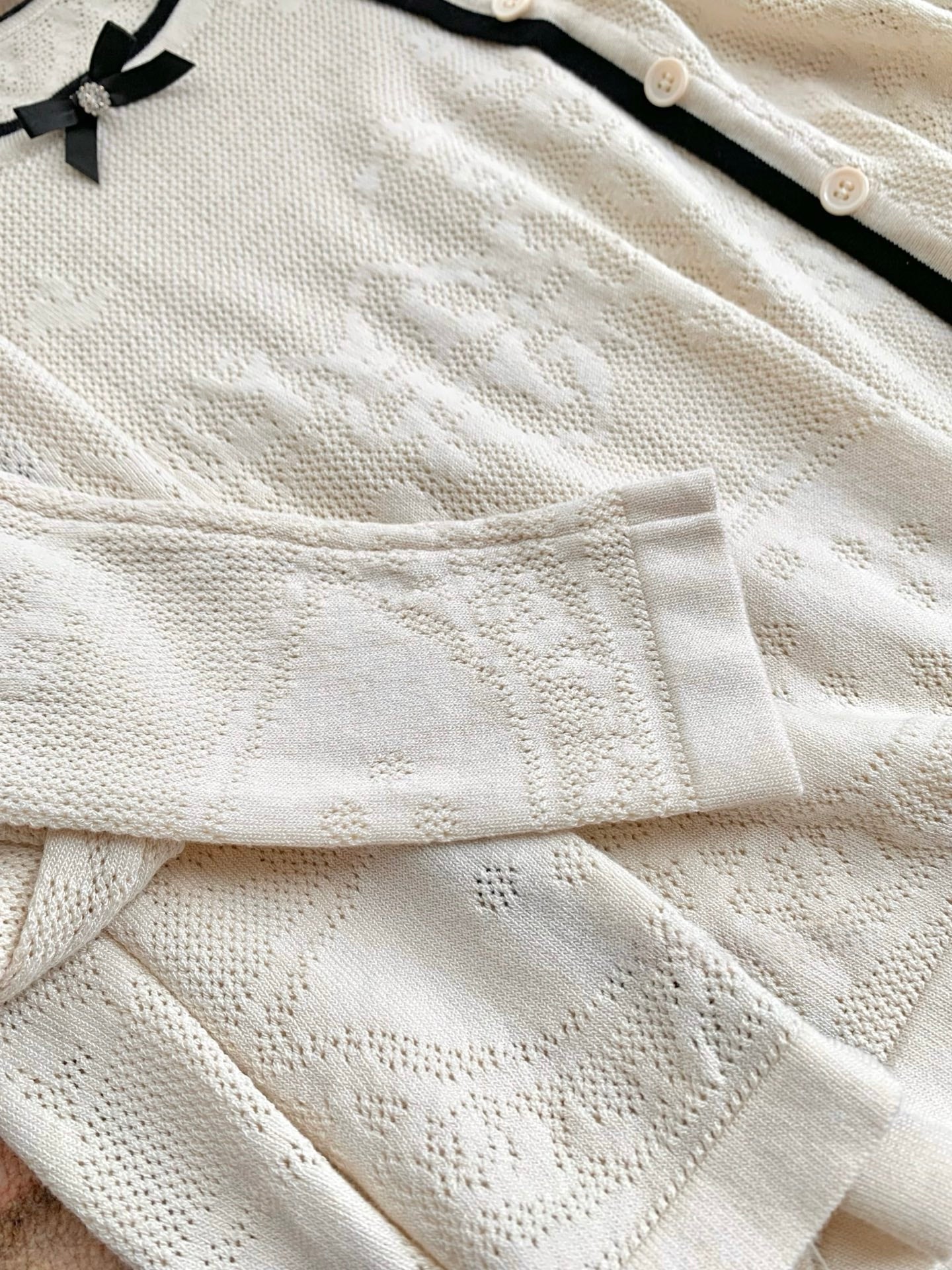 [Workwear] French Contrast Trim Lace Knit Cardigan and Skirt Set (QH-09)⁠