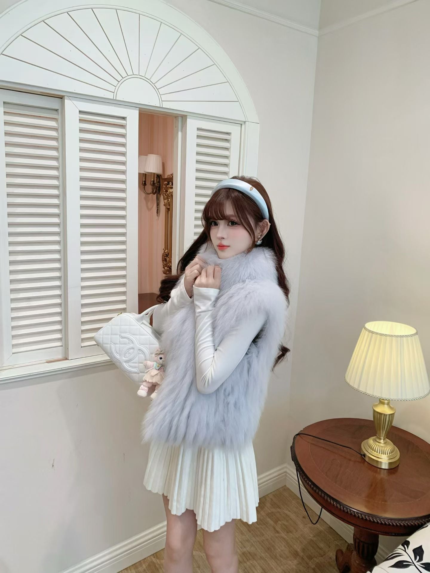 [Luxury] Elegant Fluffy Fox Fur Vest