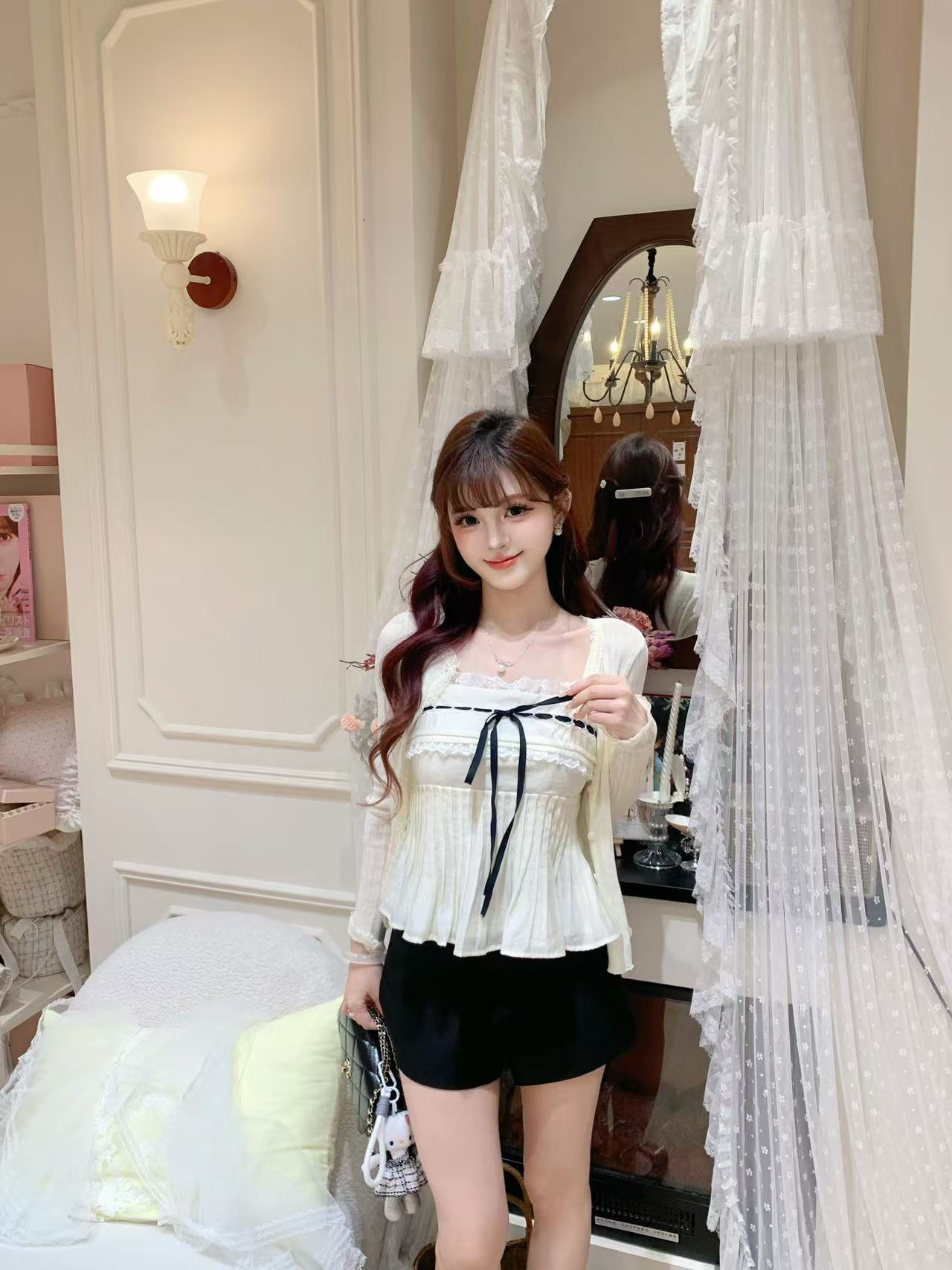 [Celebrity] Cute Bow Lace Camisole