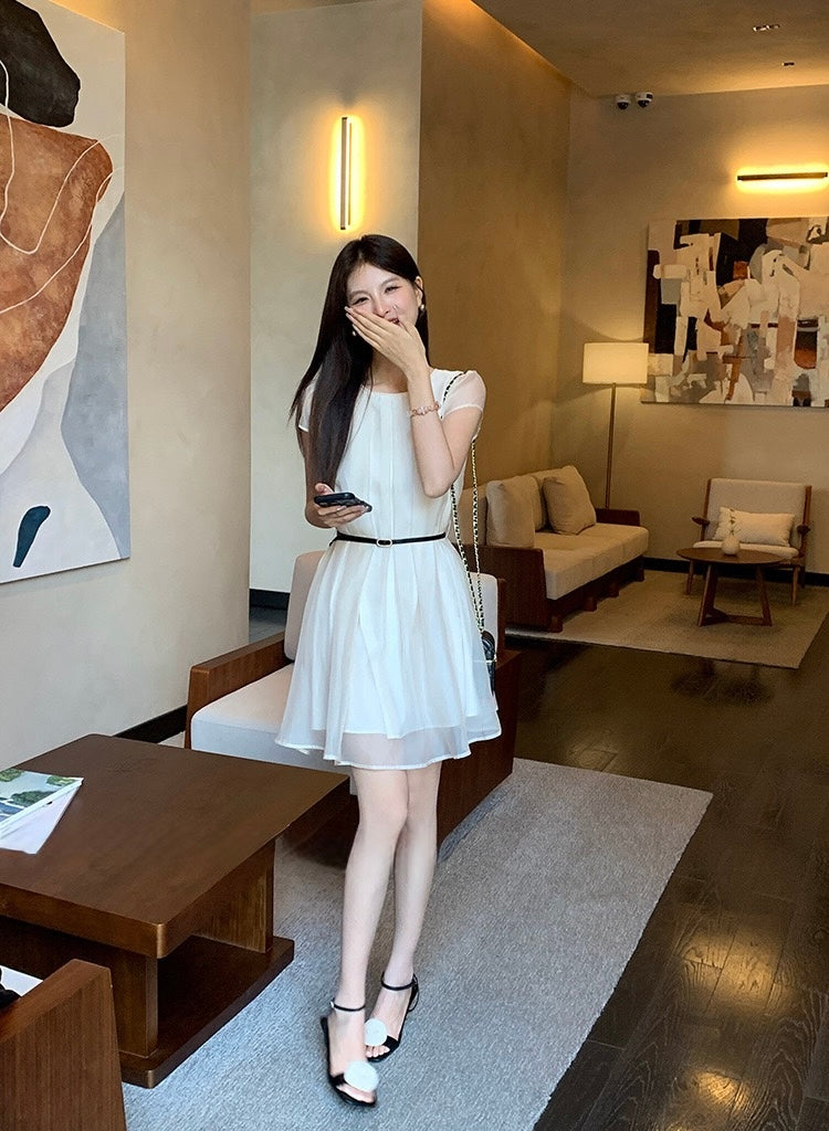 [Elegant] Workwear Dress (with Belt)