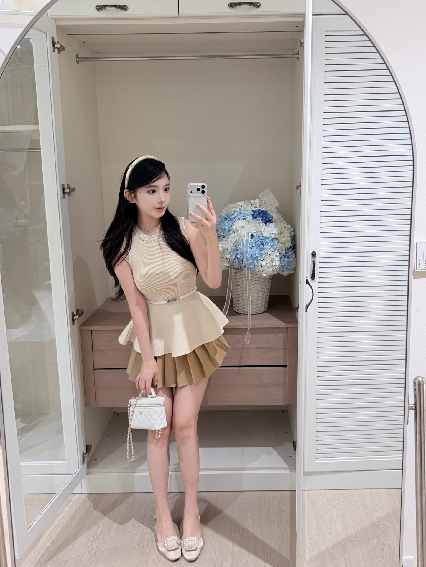 [Chic] Low Rise Pleated Schoolgirl Skirt (QF085)