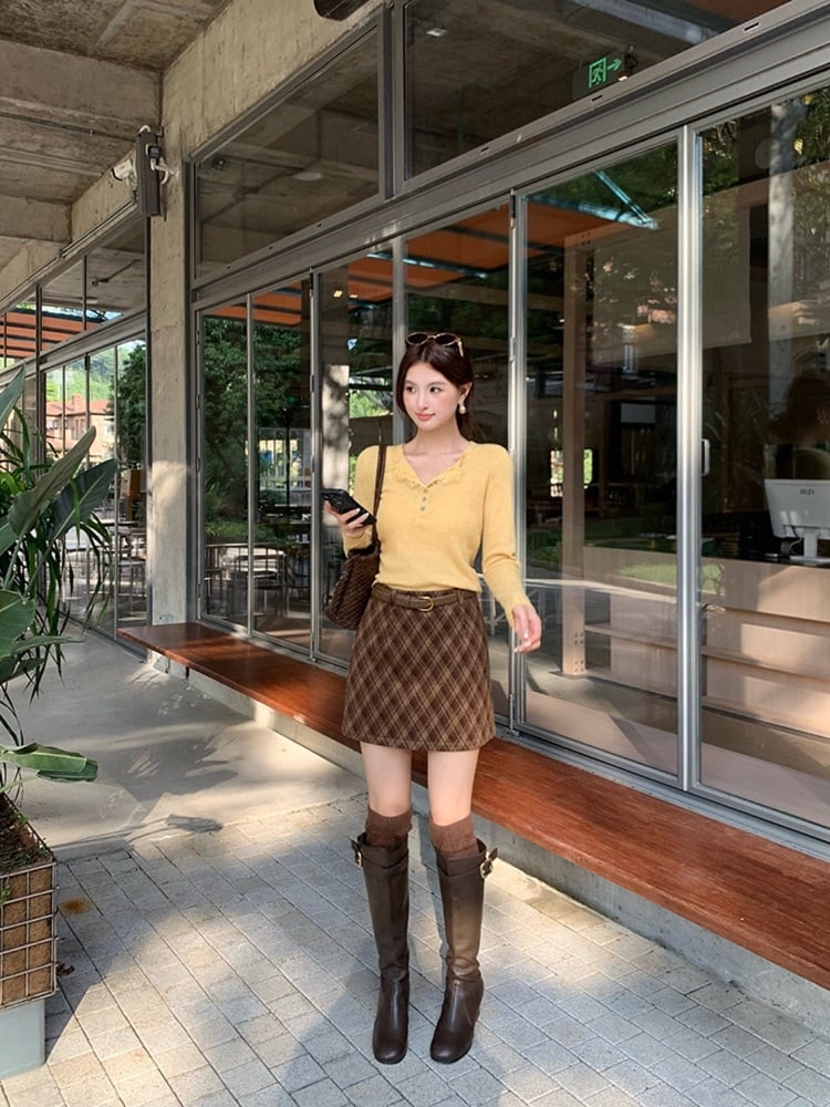 [Retro] High-Waisted Plaid A-Line Skirt