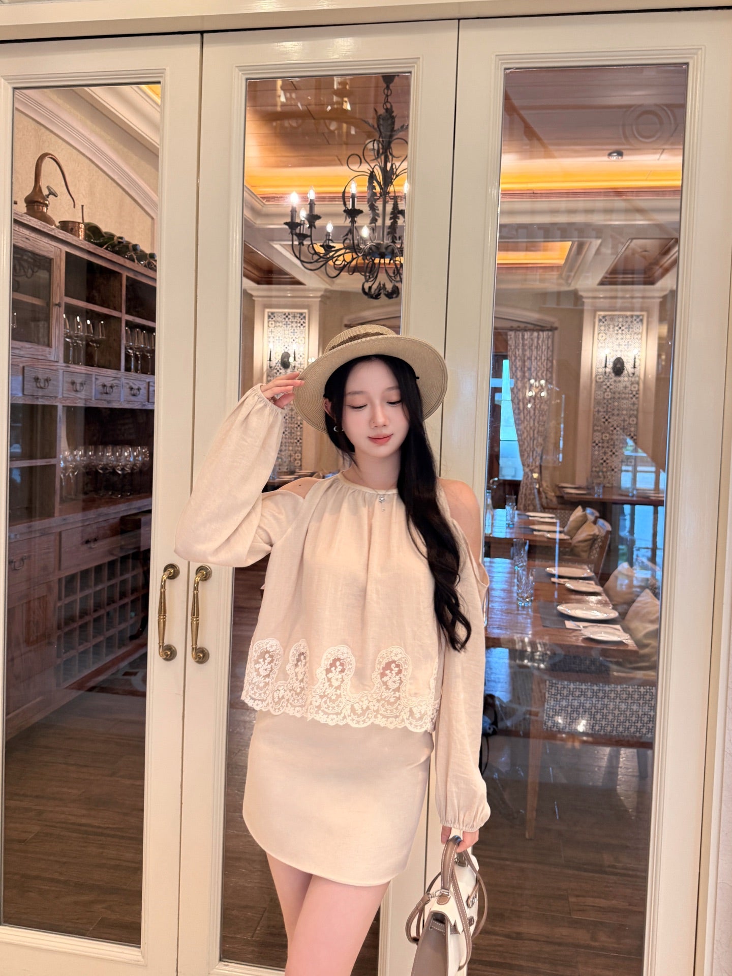 [Vacation] Halter Off-Shoulder Top and Skirt Two-Piece Set (Q1358)