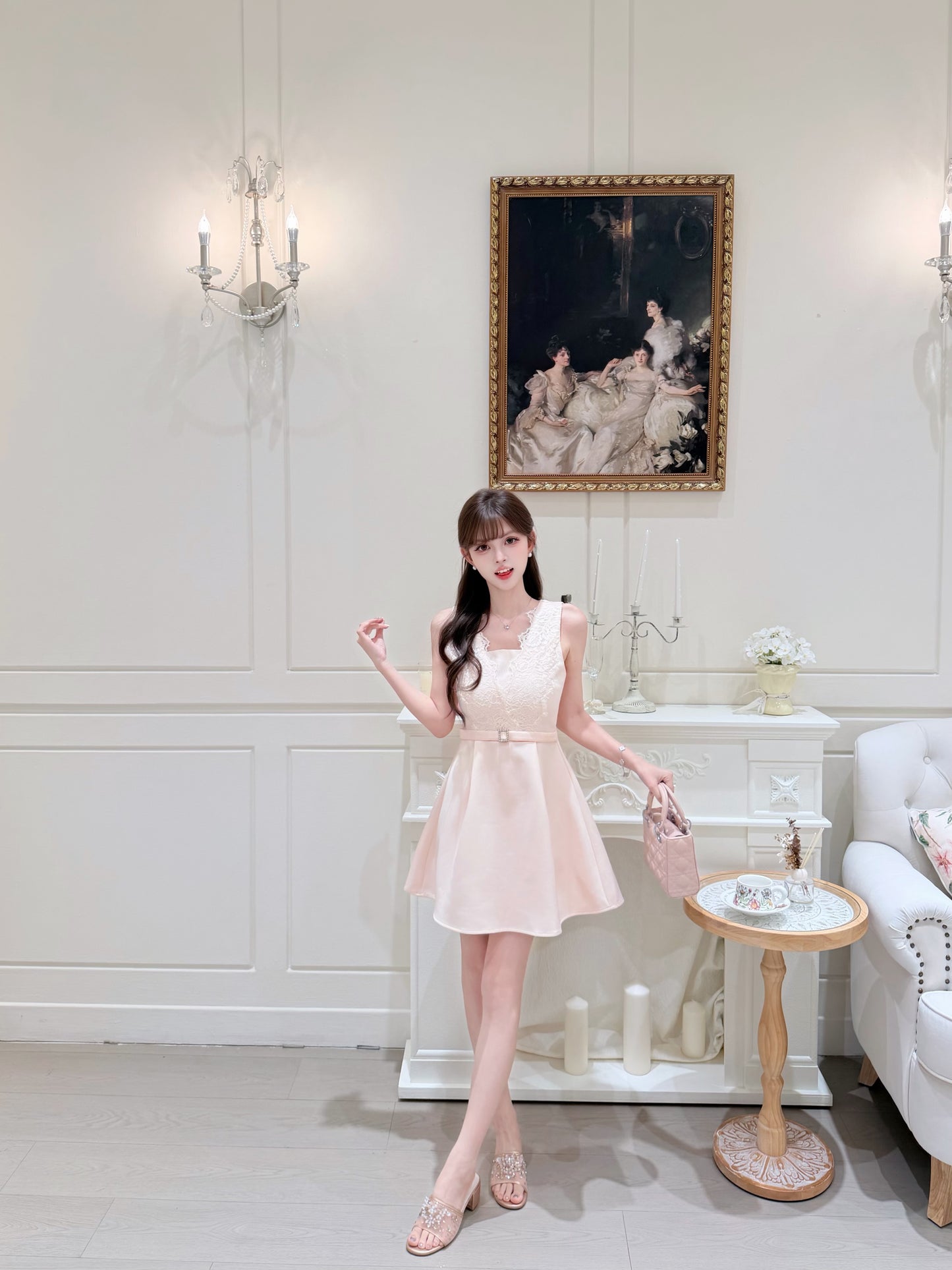 [Elegant] Sleeveless V-Neck Lace Cocktail Dress (Q1210)