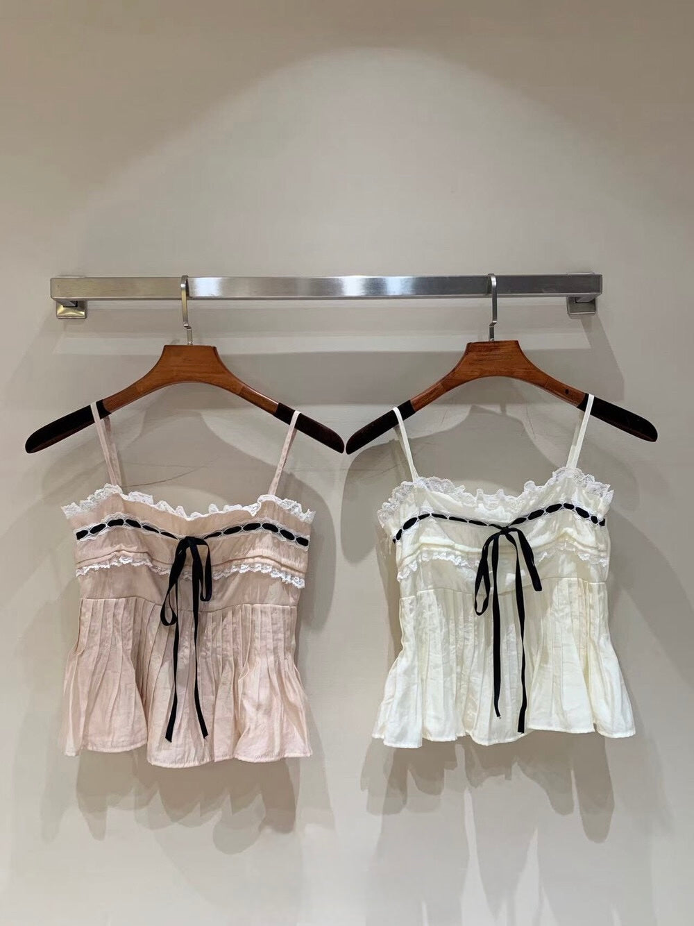 [Celebrity] Cute Bow Lace Camisole