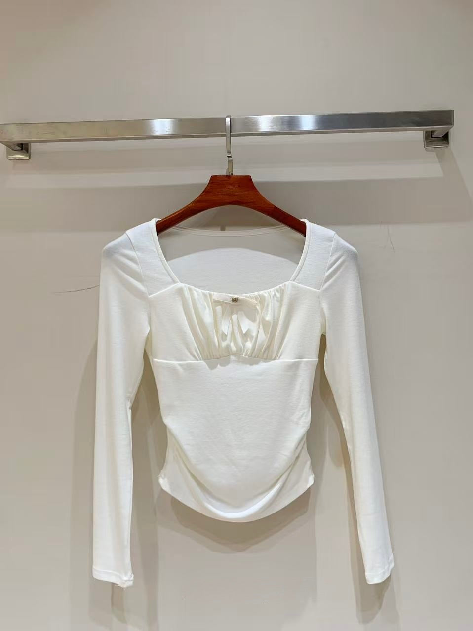 [Must-have Item] Wool Slimfit Girlgod Top