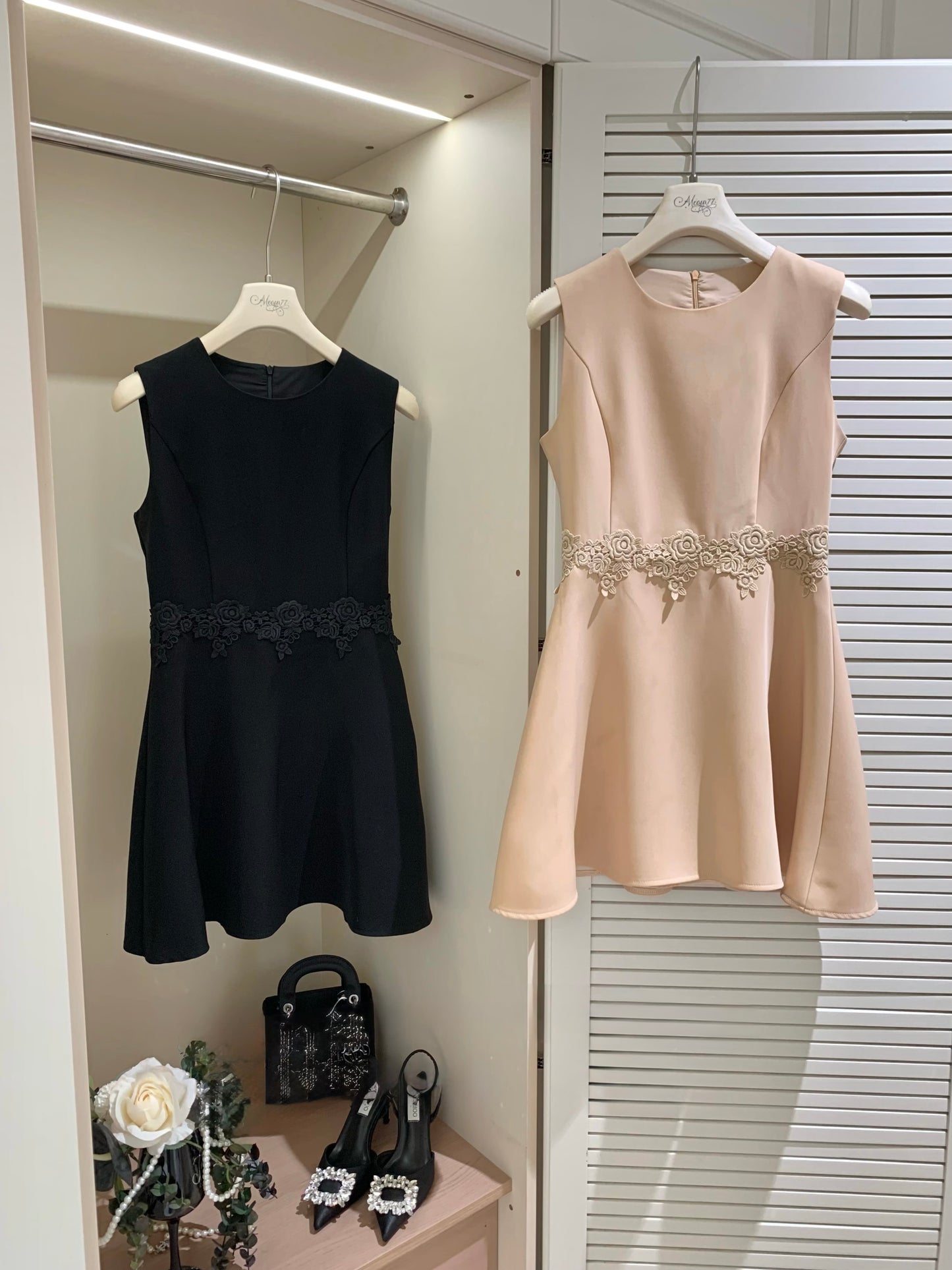 [Stylish] Flattering Designer Dress (Q1053)