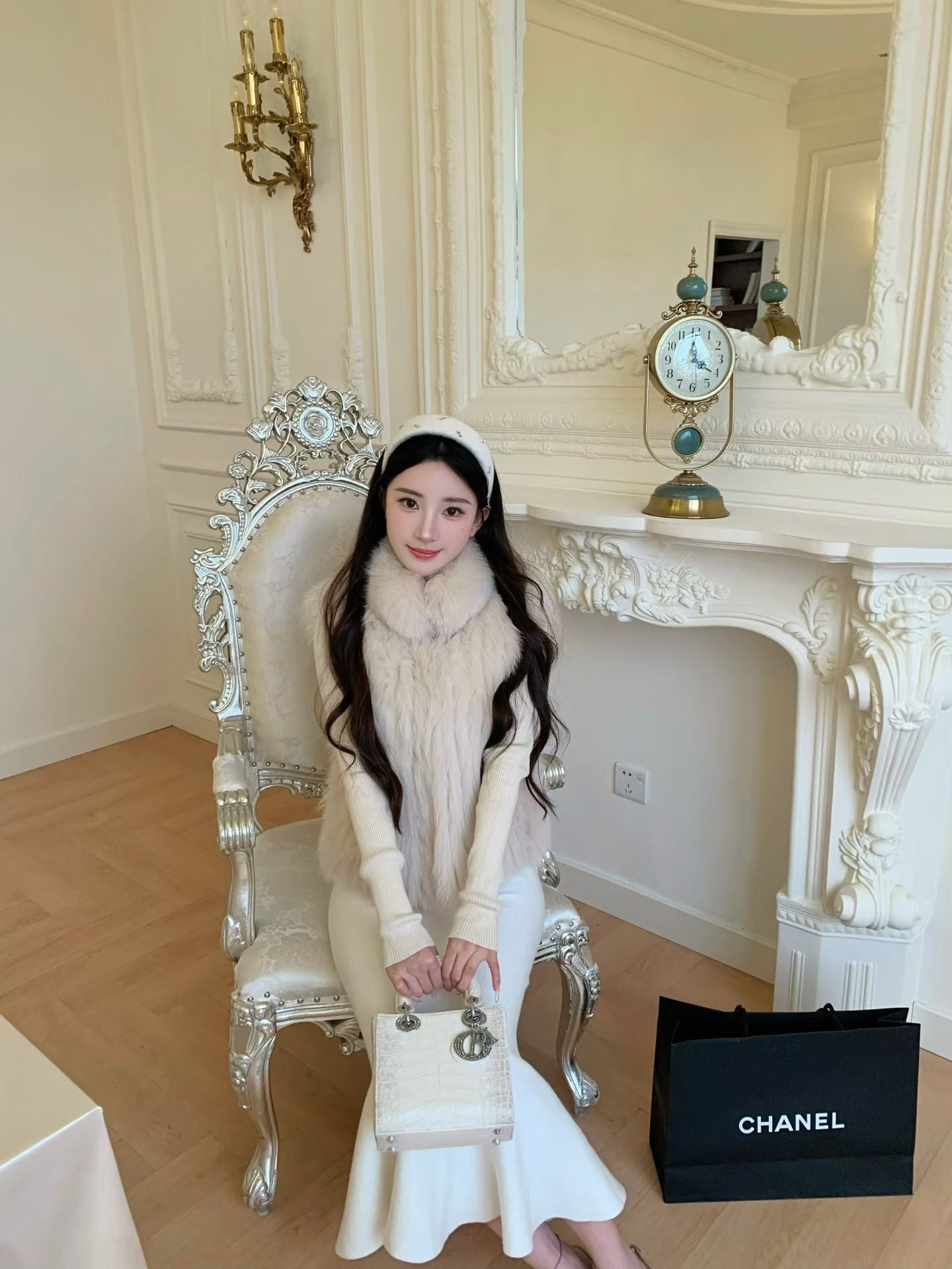 [Luxury] Elegant Fluffy Fox Fur Vest
