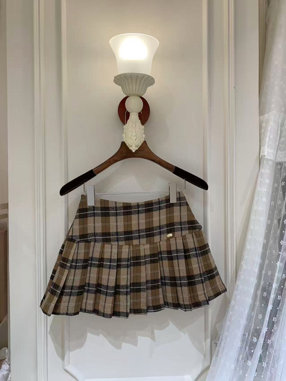 [Girly] Pleated short A-line skirt