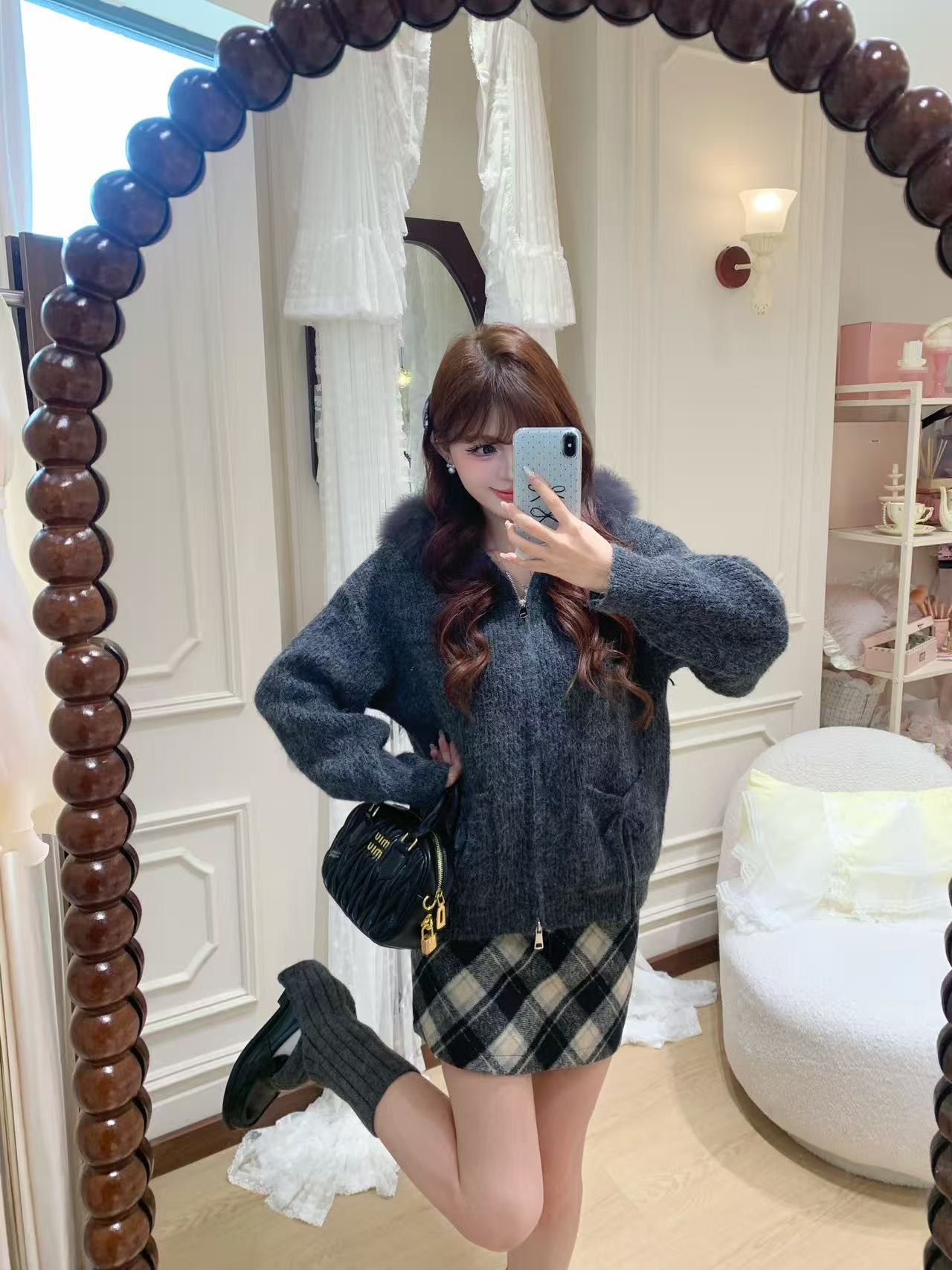 [Girly] 100% Wool Zip-up Sweater (Fox Fur Hat)