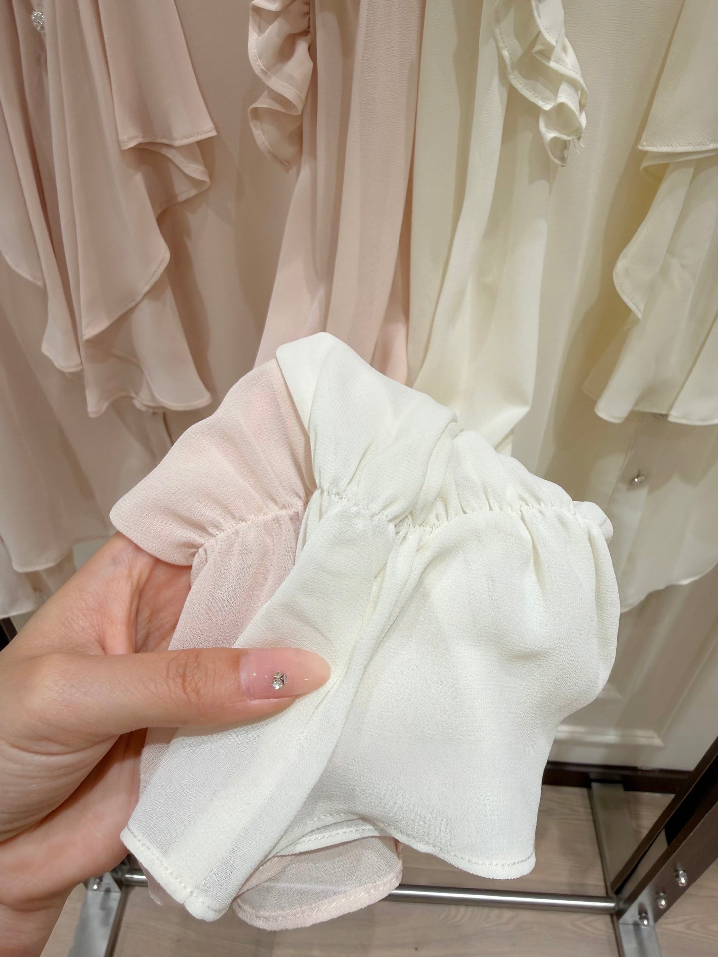 [Workwear] Ruffle Pink & Beige Chiffon Shirt (Q053)