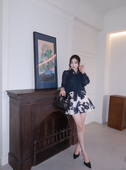 [Bestseller] French Tie-Neck Bow Chiffon Blouse (Q1382)