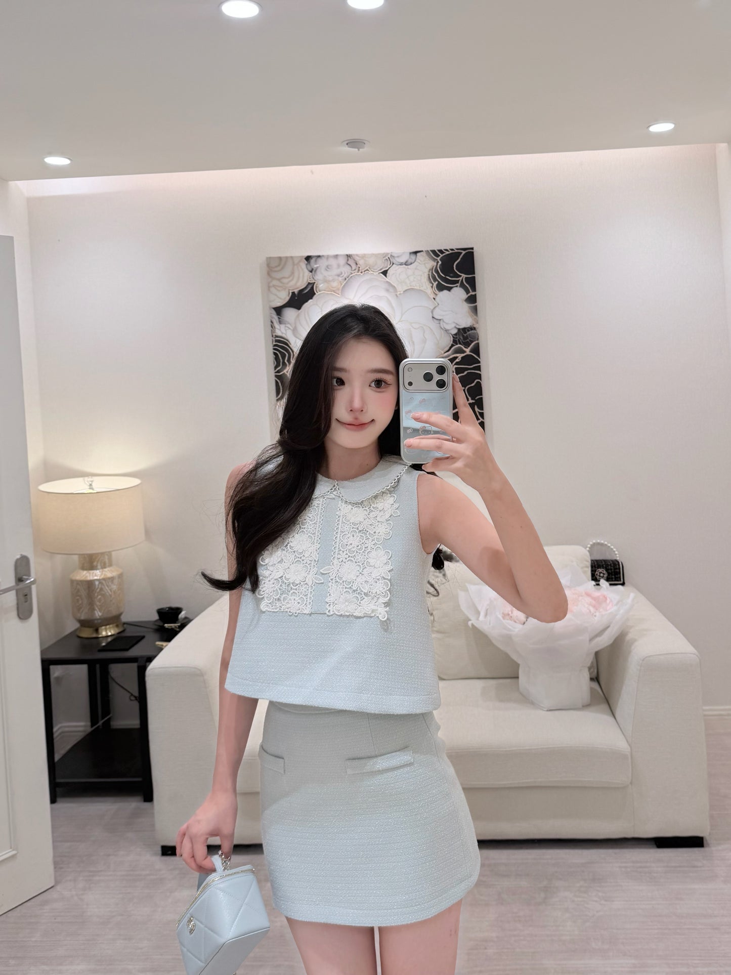 [Celebrity] Embroidered Short-sleeve Top + Skirt Set (Q1103)