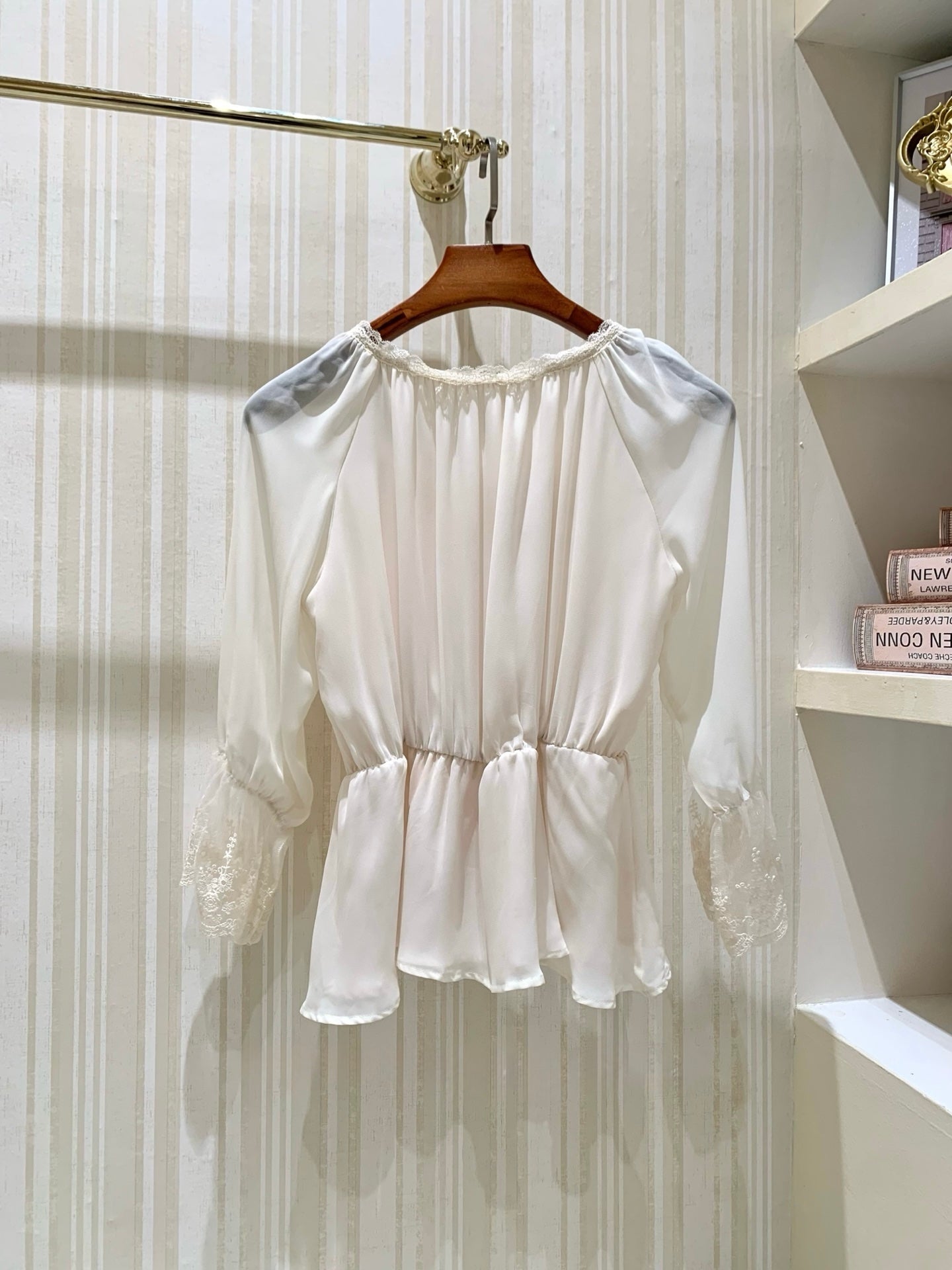 [Romantic] French Lace Trim Tie-Front Chiffon Blouse (Q1361)