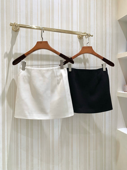 [Luxury] Pearl Embellished Mini A-Line Skirt (906-1)⁠