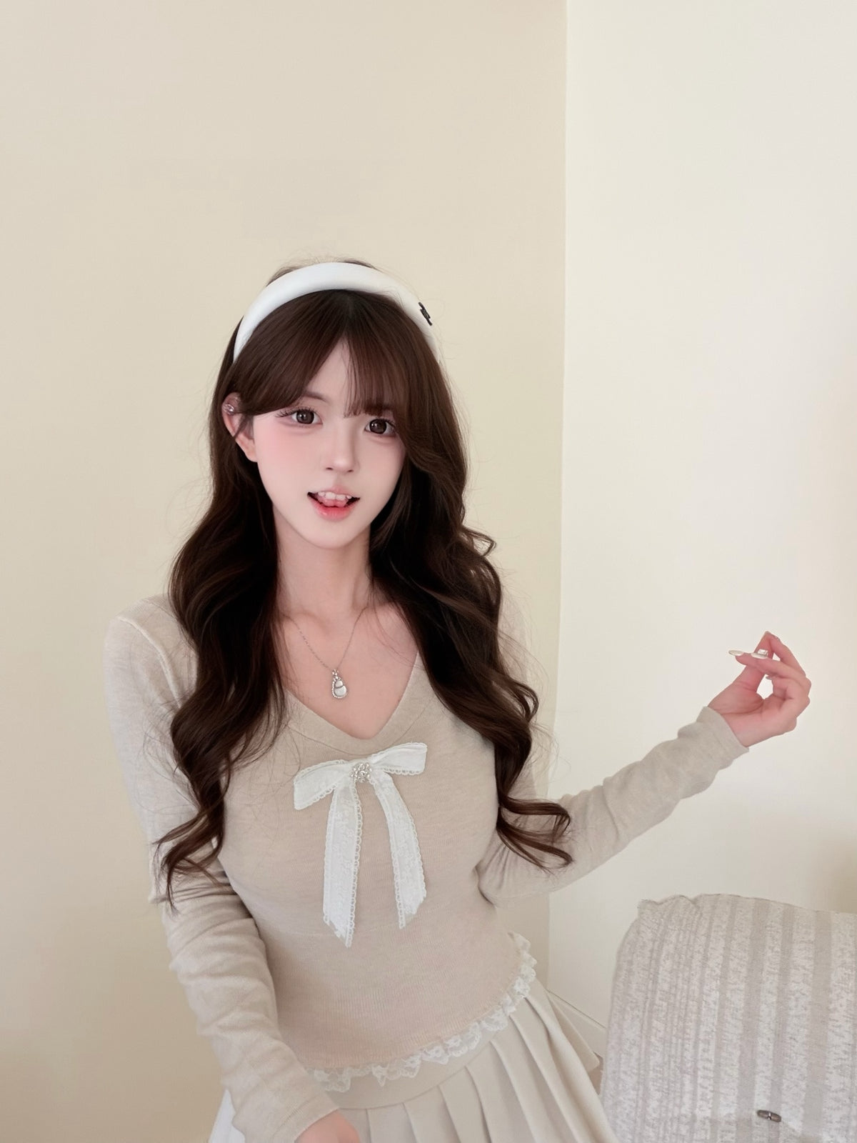 [Sweet] Wool Lace Bow V-Neck Top (MY5817)