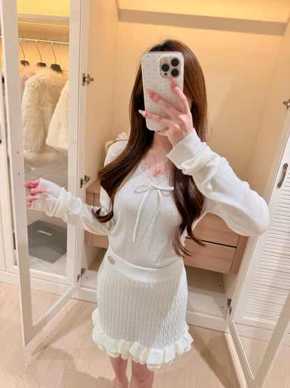 ⁠[Chic] Lace Trim V-Neck Bow Knit Base Top (QH-115)⁠