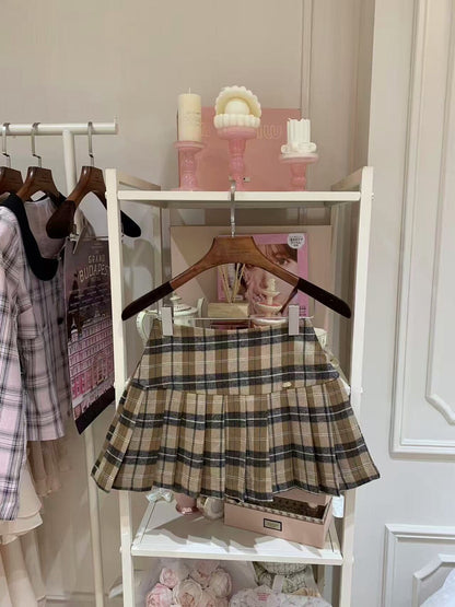 [Girly] Pleated short A-line skirt