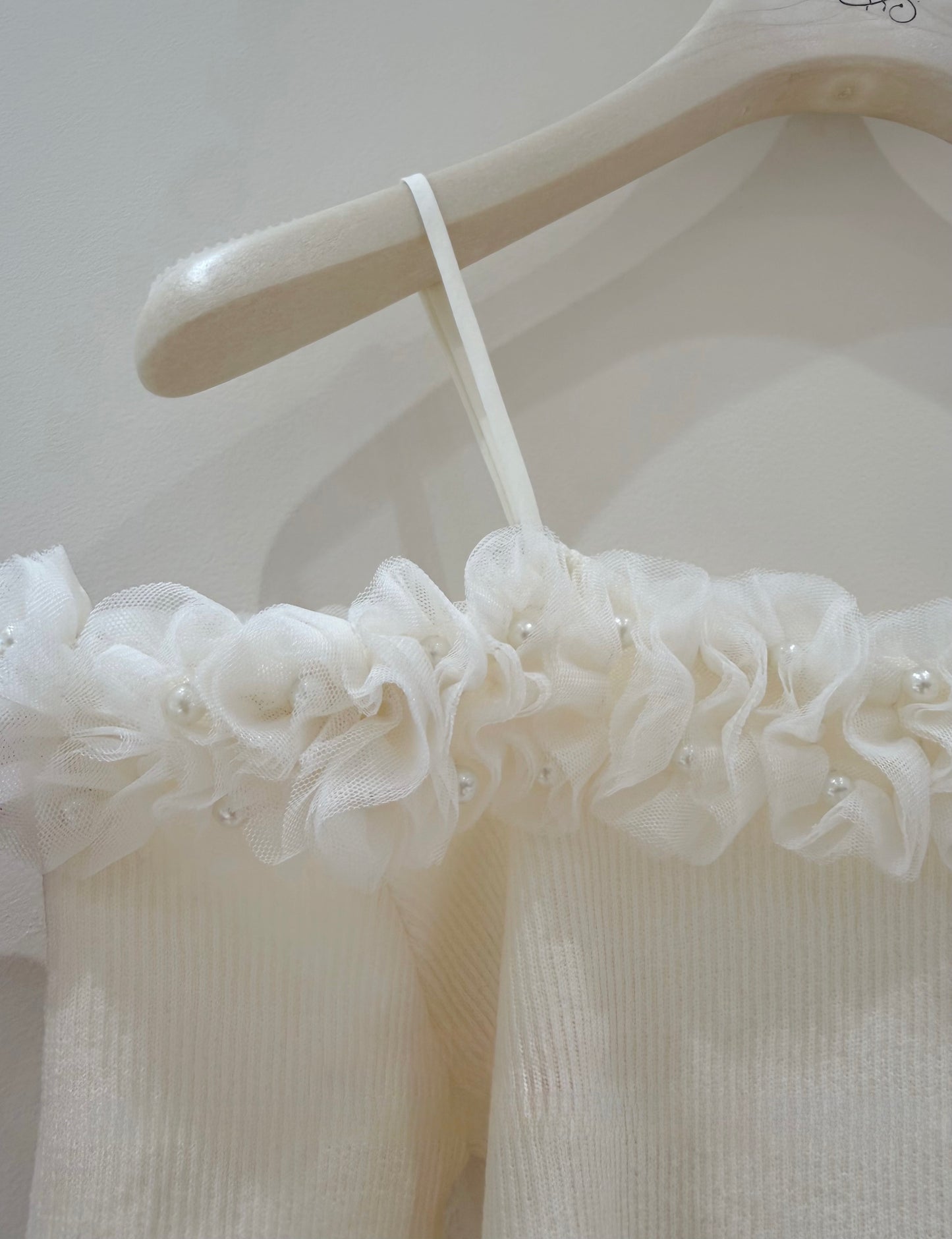 [Girly] Off-shoulder Knitted Green & Beige Top (QF008)