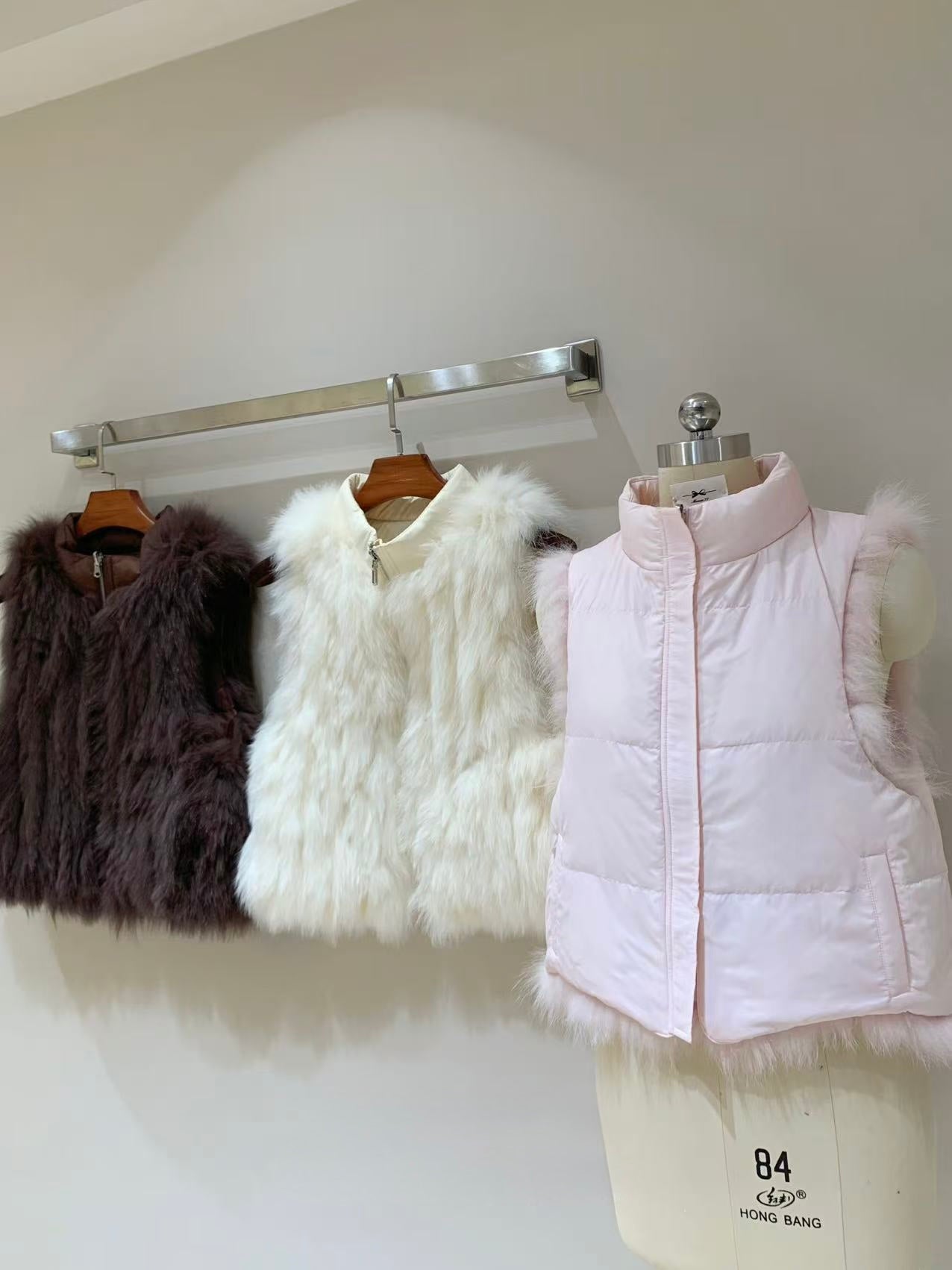[Super Warm] Fluffy Fox Fur 90% Down Vest