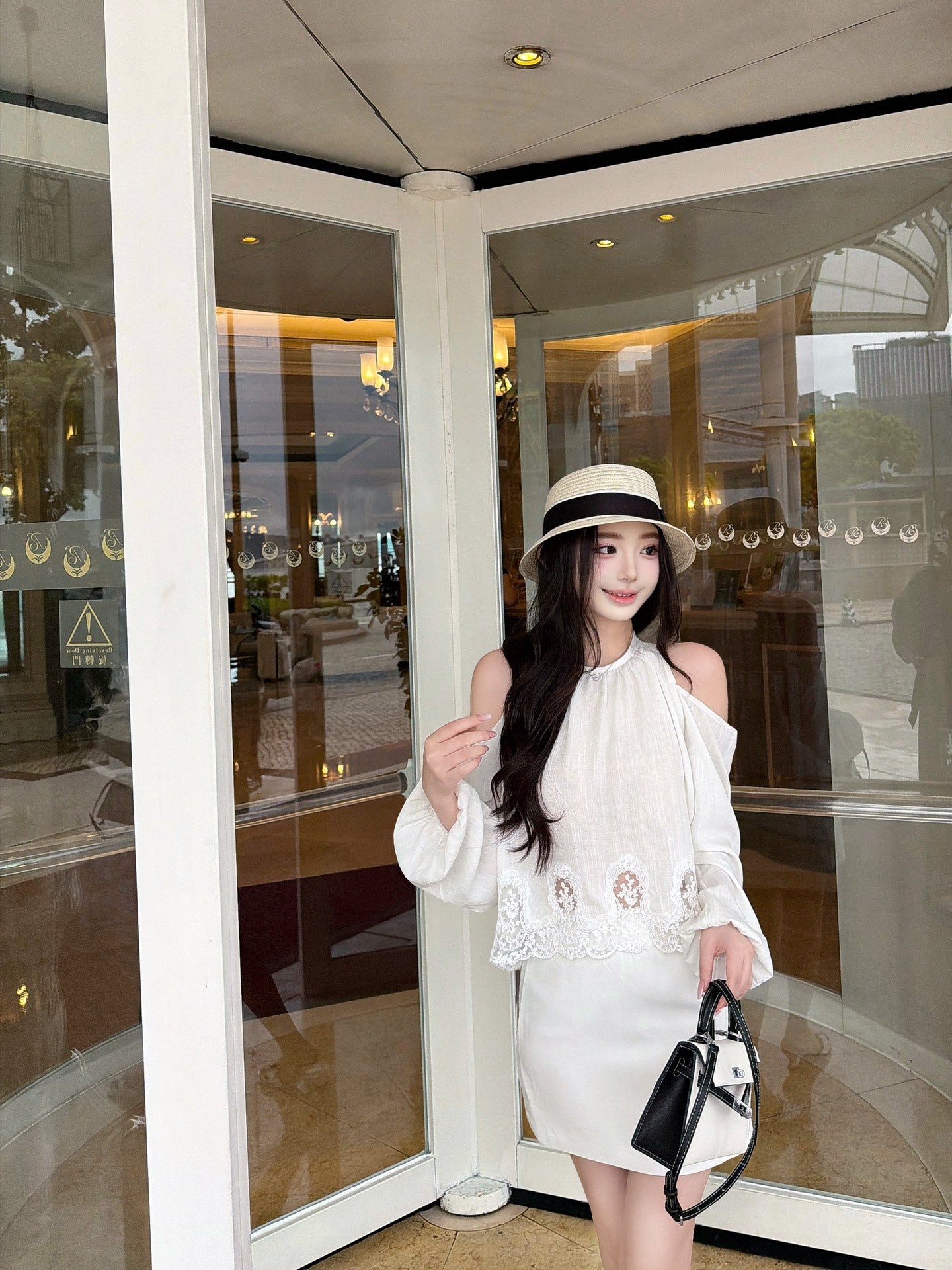 [Vacation] Halter Off-Shoulder Top and Skirt Two-Piece Set (Q1358)