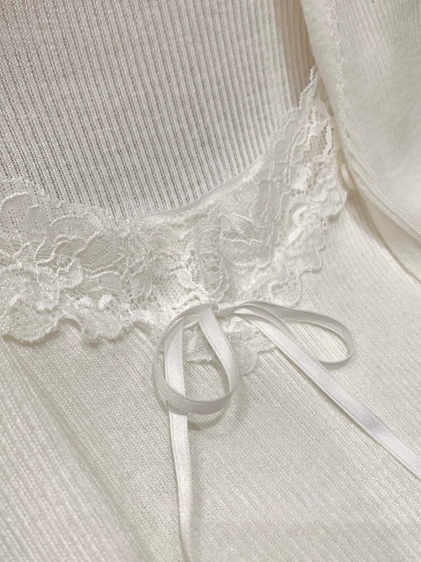 [Romantic] Lace Trim Cami and Knit Cardigan Set (QH-020)