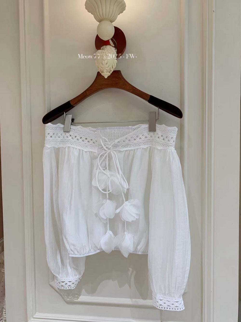 [Flower] Girlgod off-shoulder Top