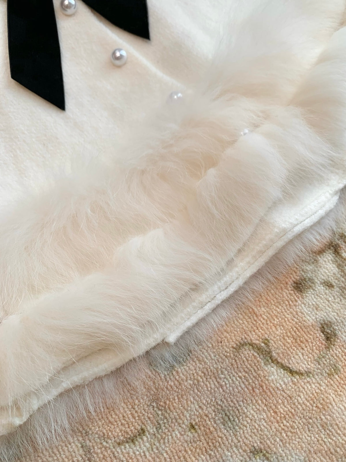 [Elegant] Fox Fur Trim Velvet Bow Cape (QH-081)