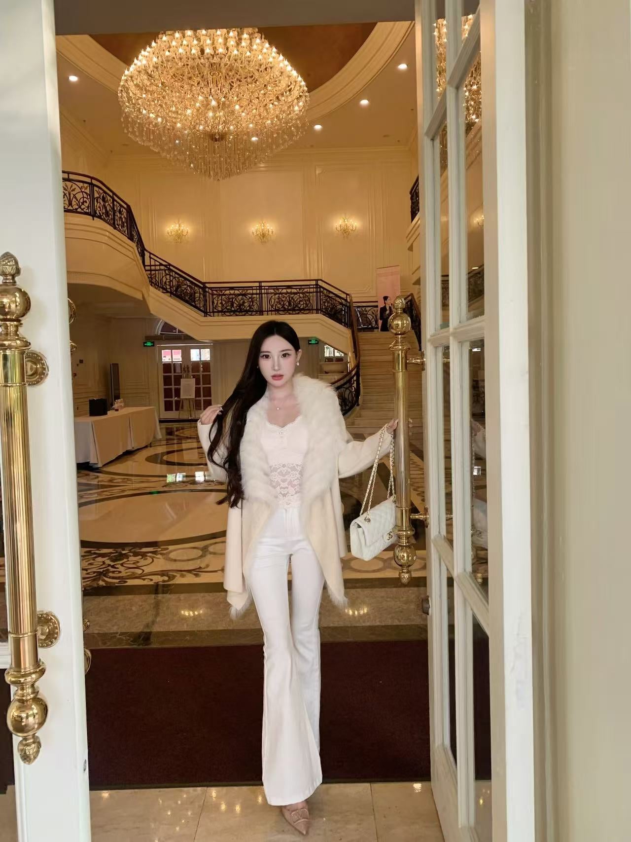 [Celebrity] Old Money Flared Jeans