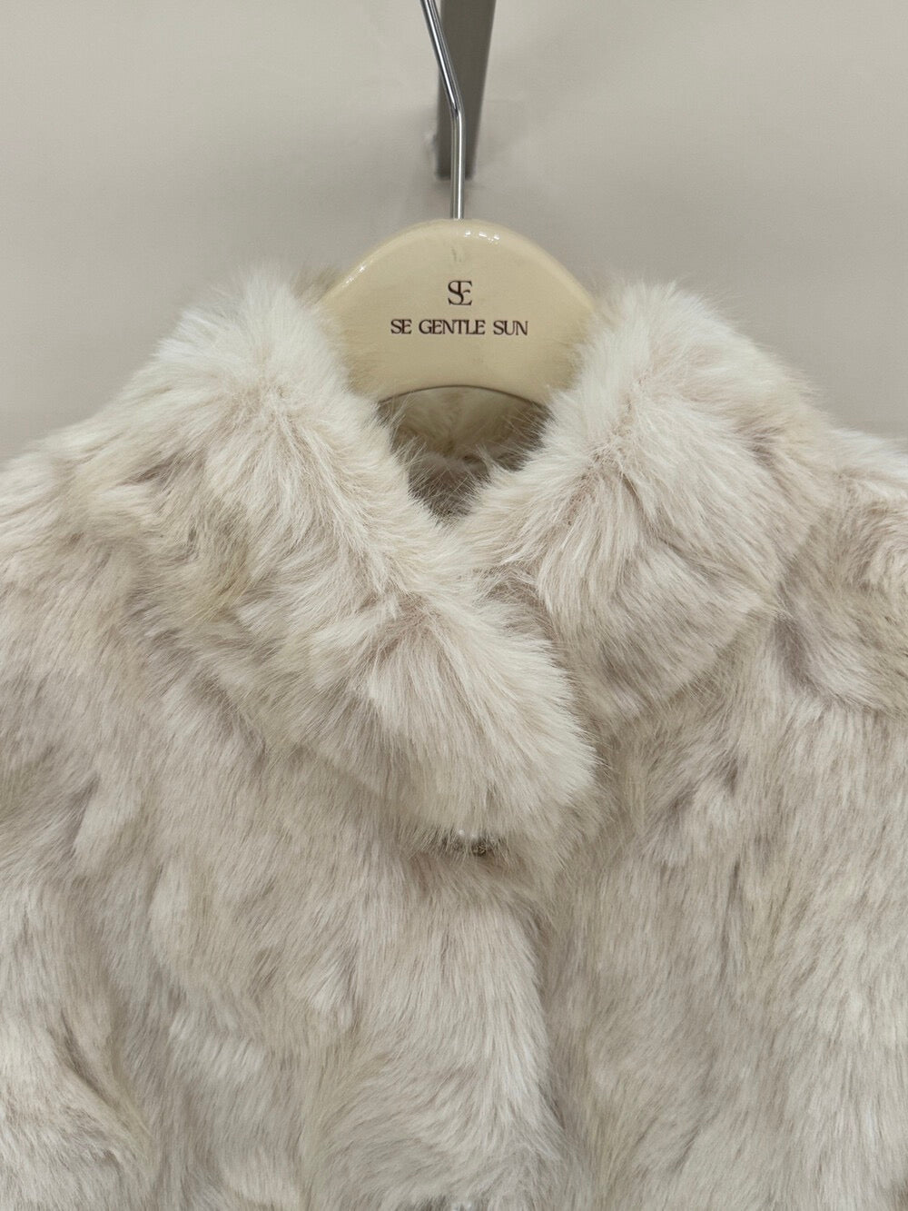 [Fluffy] Winter Synthetic Faux Fur Jacket