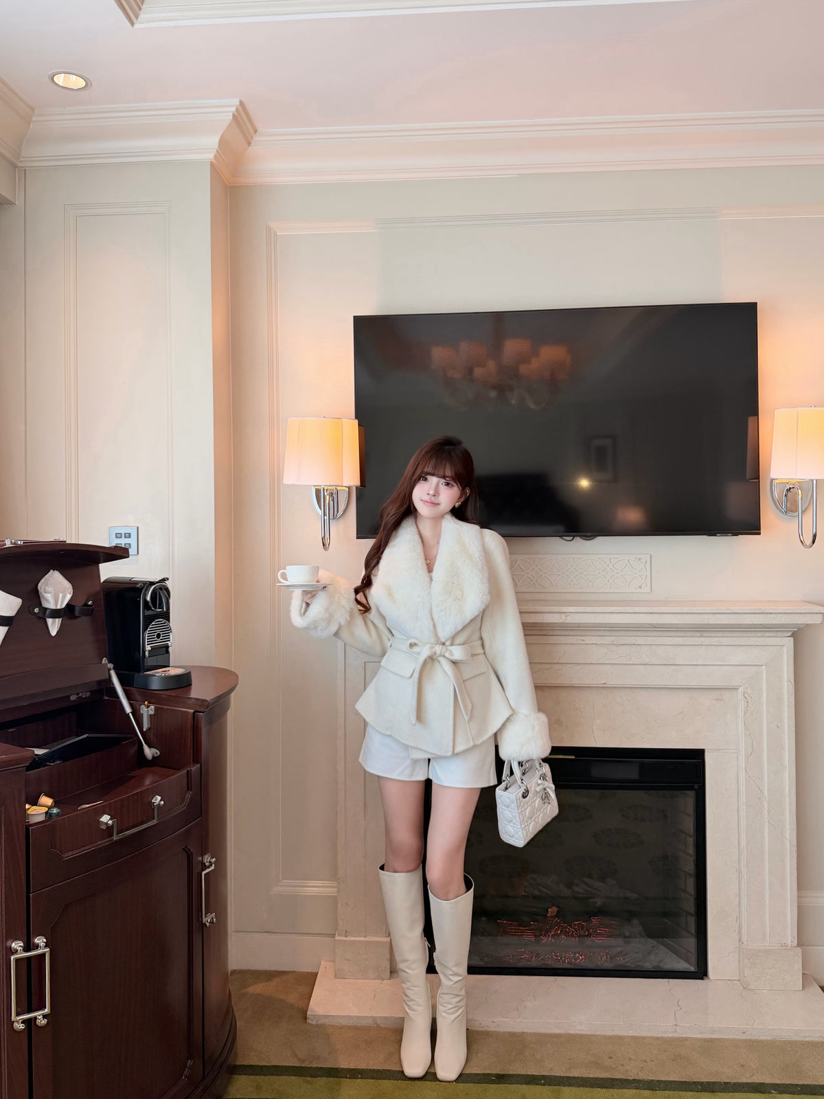 ⁠[Stylish] Fox Fur Collar Belted Double-Faced Wool Short Coat (YRDY-022)⁠
