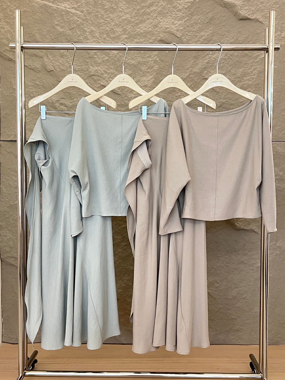 [Elegant] Spring Chiffon Shirt + High-waisted A-Line Long Skirt Set