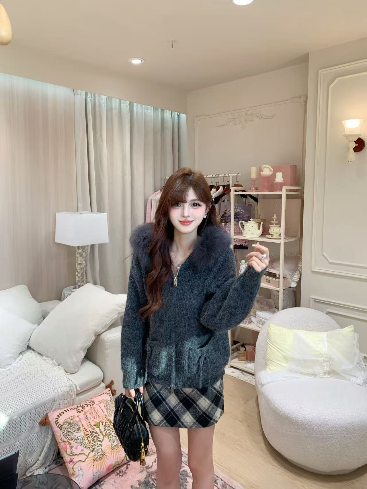 [Girly] 100% Wool Zip-up Sweater (Fox Fur Hat)