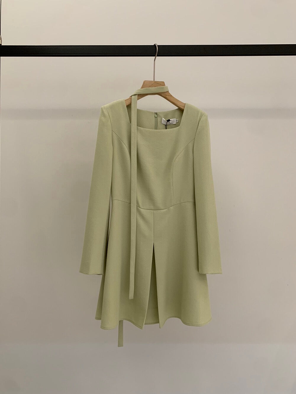 [Elegant] OL Long-Sleeve Dress (with belt)