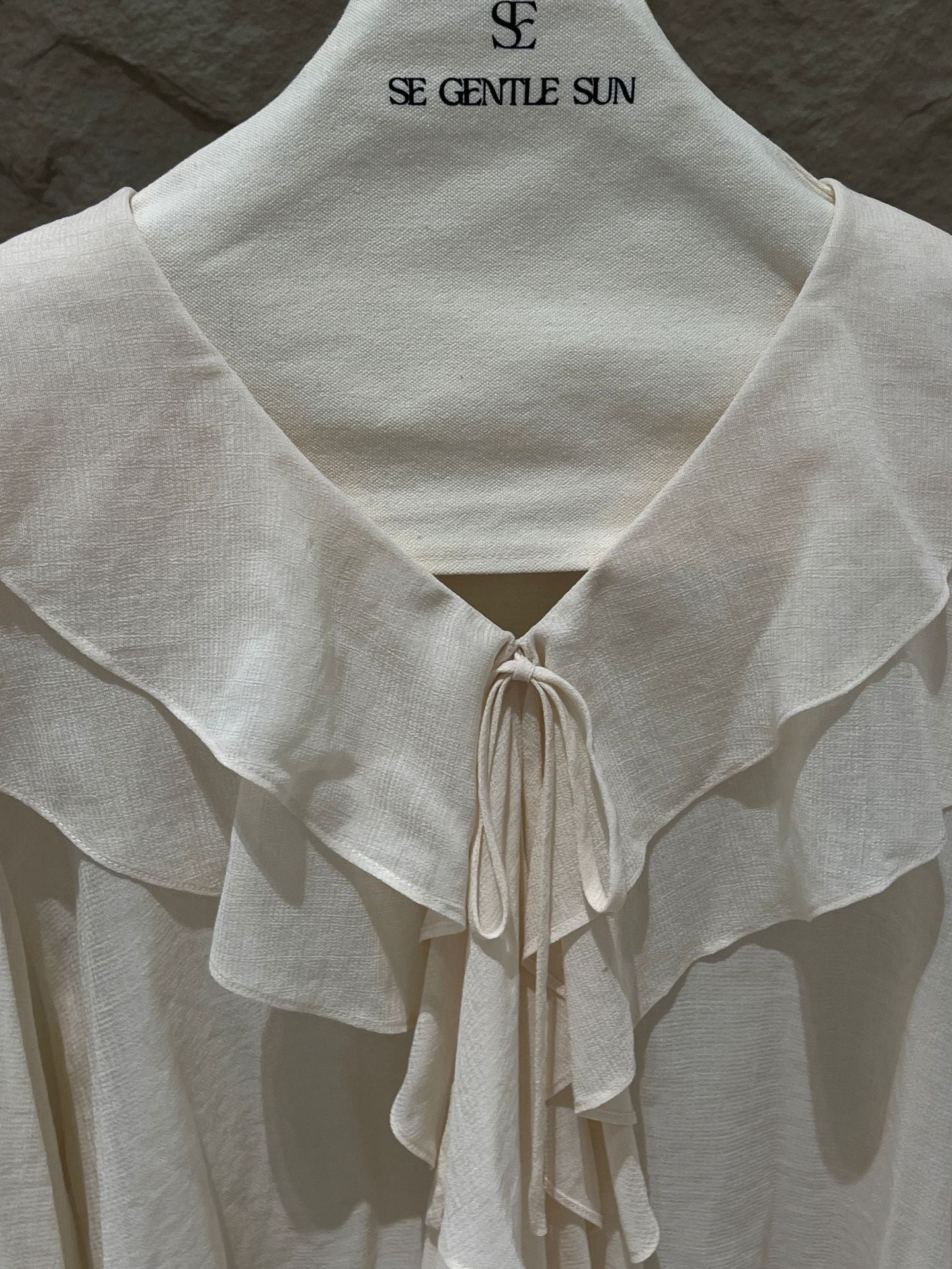 [Elegant] Autumn V-neck chiffon Top